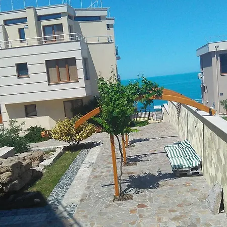 Akshaena Aparthotel Sozopol