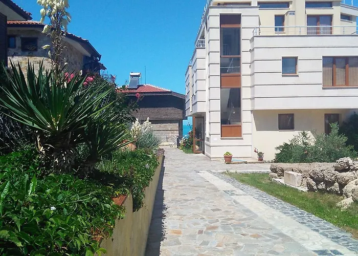 Akshaena 3* סוזופול