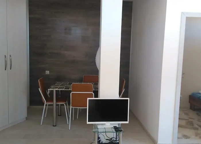 מלון דירות Akshaena 3*